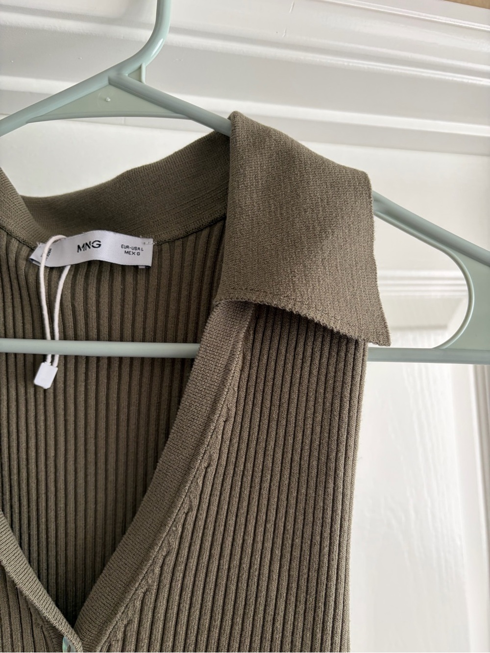 Mango Olive Ribbed Collared Button-Front Tank - Picture 4 of 6